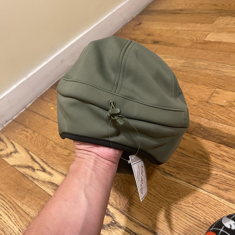 Supreme hat - Picture 3 of 4